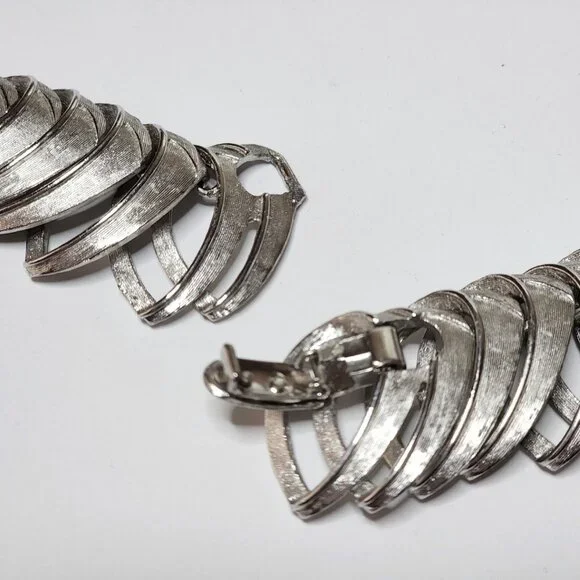 Vintage Statement Necklace Silver Tone Textured Fishbone Style Choker 22" - Picture 5 of 6